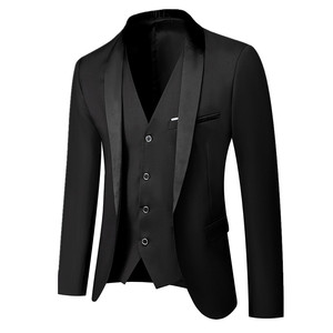 Black Coat Pant That Reboots Your Vogue 