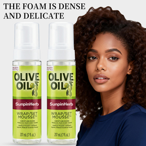 Ensemble de soins capillaires à l'huile d'olive : Mousse coiffante légère à tenue douce et formule hydratante pour cheveux bouclés, naturels et texturés - Product Image 4