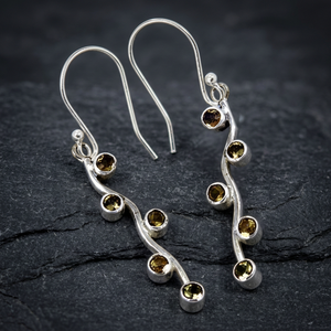 Boucles d'oreilles créoles en argent style Art Palace avec citrine, pendantes et clous, bijoux tendance - Product Image 2