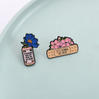 Broches et badges en métal émaillé souple en forme de fleurs et de bandages médicaux avec citation inspirante et touchante : « It's Gonna Be Okay »