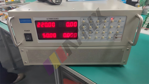 Source d'alimentation à fréquence variable CA programmable MATRIX APS-7500 5000VA, sortie 0-300VAC, stabilité de fréquence de 0,01% pour l'industrie - Product Image 2