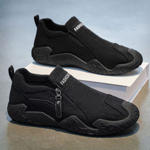 Zapatillas de malla de nuevo estilo para hombre, modelo 2026 de verano, informales, transpirables, antideslizantes, con cordones, diseño cómodo, deportivas de una pieza. - Product Image 3