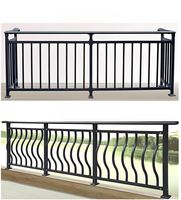 Garde-corps commercial architectural moderne en acier inoxydable durable et fer forgé, couleur personnalisée, thermolaqué, pour balcon, terrasse et escalier