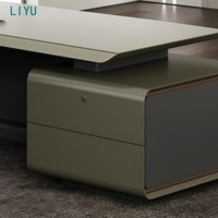 Bureau de direction en forme de L avec armoire de rangement latérale intégrée et panneau d'accentuation en bois pour mobilier de bureau de direction