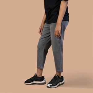 <b>Summer</b> Fashion Women's Athletic Capri <b>Pants</b> Moisture Wicking Stretch Fabric Capri <b>Pant</b> OEM ODM Ladies Capri <b>Pants</b> For Daily Wear - Product Image 4