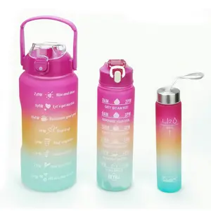 Yeni trend 3 In 1 takım plastik su şişesi taşınabilir 2L açık Drinkware ile dayanıklı üçlü spor şişeleri kolu