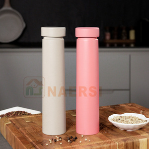 Moulin à sel et à poivre manuel Moulin à poivre <span class=keywords><strong>en</strong></span> <span class=keywords><strong>bois</strong></span> de grande taille pour la maison et la cuisine - Product Image 1