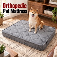 Matelas orthopédique pour chien en fibre de coco naturelle avec bord supérieur étroit et matelassage gris ondulé, hauteur totale de 8 cm