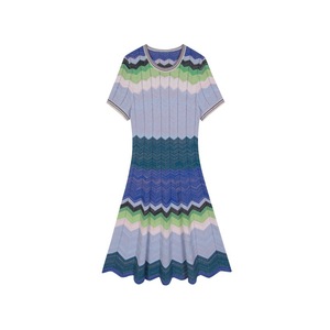 New Elegant <strong>Wavy</strong> <strong>Pattern</strong> Contrasting Colors Form-fitting Knit Dresses Round-neck Short-sleeve Women Knitted Dress - Product Image 2
