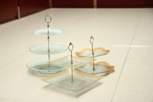 3 katlı (katman) yuvarlak temperli cam kek tepsisi - Product Image 4