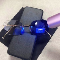 Lunettes Photochromiques Rondes et Carrées en Métal Doré et Argenté, Sans Monture, Verres Photogray Antireflet 2026 pour Femme