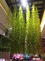 Plantes suspendues artificielles en PVC en gros, fausses perles de ficelle pour la décoration murale de la maison et du jardin, pour la Saint-Valentin et les remises de diplômes