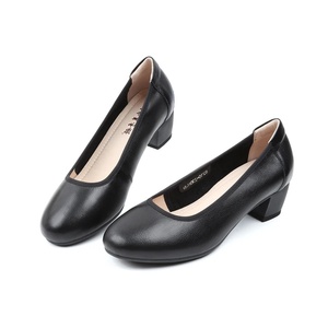 <span class=keywords><strong>Scarpe</strong></span> da <span class=keywords><strong>Donna</strong></span> alla Moda con <span class=keywords><strong>Tacco</strong></span> Medio in Pelle, Comode, Nere, Slip-On con Suola Morbida e <span class=keywords><strong>Tacco</strong></span> Grosso per la Stagione Autunnale - Product Image 1