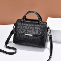 Sac à main bandoulière pour femme, design minimaliste, étanche, poli, de luxe discret, prêt à être expédié en 2026