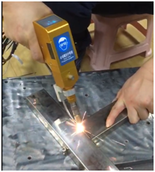 4 in 1 Handheld Fiber <b>Laser</b> Welding <b>Cleaning</b> Cutting Rust Removal <b>Machine</b> Auto Wire Feeder for Automotive Pipeline Metal Steel - Product Image 4