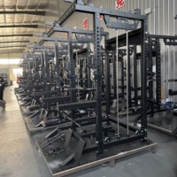 Support de force multifonctionnel commercial avec équipement de musculation robuste pour l'entraînement complet du corps