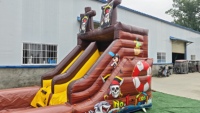 Toboggan aquatique gonflable portable sur le thème du bateau pirate avec piscine, gonflage rapide, usage commercial, grande capacité, équipement de jeu extérieur