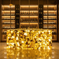 Comptoir de bar lumineux pour îlot de cuisine avec armoire à vin en quartz cristal jaune naturel translucide