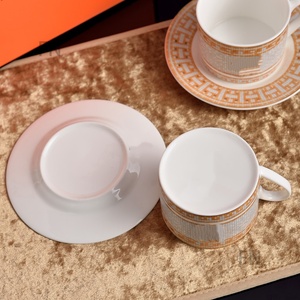 European Style Light Luxury Retro Eco-Friendly Customizable Bone China Coffee & <b>Tea</b> Cup Housewarming Gift Dinner <b>Party</b> - Product Image 4