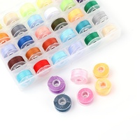 25 pièces de fil à coudre en polyester de couleurs mélangées avec canette en plastique pour ensembles de fils à broder métalliques bricolage tissé à la main