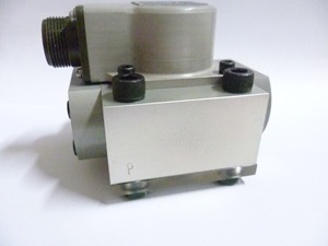 ปรับตัวได้กับสภาพแวดล้อมการก่อสร้างกลางแจ้ง สามารถใช้แทน EL-T76.00-MO-191C อิเล็กโทรไฮดรอลิกได้ - Product Image 3