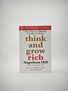 หนังสือพิมพ์นวนิยาย "คิดแล้วรวย" - Product Image 1