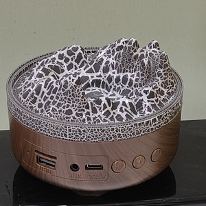 Nuevo Altavoz Bluetooth Inalámbrico Pequeño, Subwoofer Portátil para Exteriores, Luz Nocturna Musical, Altavoz con Luz Nocturna de Grieta Volcánica - Product Image 2