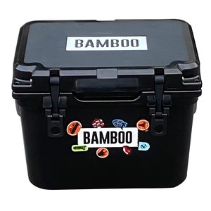 Frigo Portatile Rotostampato da 20QT, 5 Giorni di Conservazione Ghiaccio, Borsa Termica Robusta Stile Classico con Maniglia in Acciaio Inox per Esterni - Product Image 2