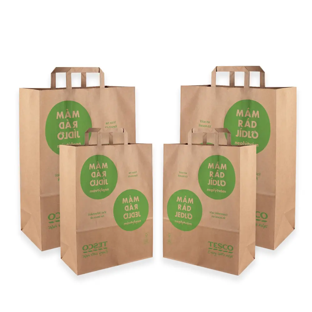 अनुकूलित पेपर बैग ब्राउन शॉपिंग पैकेजिंग फ्लैट संभाल क्राफ्ट पेपर बैग कपड़े के जूते के लिए किराने