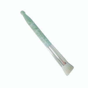 Brocha de Maquillaje Portátil de Jade para Iluminador, con Mango de Jade Verde - Product Image 3