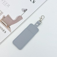 Porte-clés en cuir de litchi, étui portable pour rouge à lèvres, pochette de rangement personnalisable avec logo pour baume à lèvres, à suspendre au sac