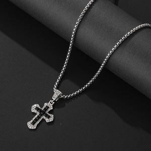 Mode Punk <span class=keywords><strong>Croix</strong></span> Flèche Sautoirs Colliers Vente Chaude Dernier Hip Hop Zircon <span class=keywords><strong>Croix</strong></span> Collier <span class=keywords><strong>pour</strong></span> Hommes - Product Image 5