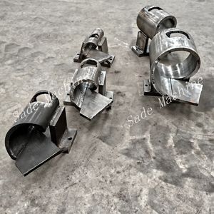 Machine de soudage en spirale automatique chinoise pour la fabrication de tubes ou de tuyaux filtrants perforés - Product Image 5