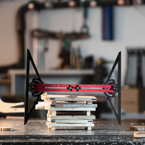 Mesa de rodadura de escalera ajustable de aleación de aluminio, herramienta de encofrado de grado DIY con herramienta de medición de escalera graduada, compatible con OEM y ODM - Product Image 1