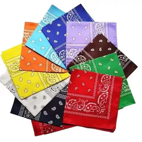 En gros promotion multifonction coloré personnalisé 100% coton carré tissu personnalisé imprimé chapeaux classique paisley bandana