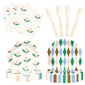 ชุดอุปกรณ์จัดงานวันเกิดเด็ก DAMAI ของชำร่วยงานวันเกิดสำหรับชุดภาชนะบนโต๊ะอาหาร สำหรับ 8 ท่าน จานกระดาษลายทางสีเขียว ผ้าเช็ดปาก - Product Image 4