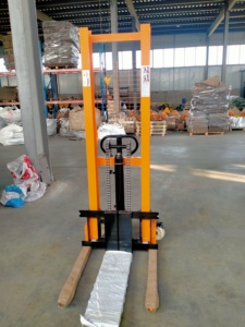 Handmatige Heftruck 1ton 2 Ton 3ton Reach <span class=keywords><strong>Stacker</strong></span> Zelfladende Handmatige Stapelaar Vorkheftruck - Product Image 5