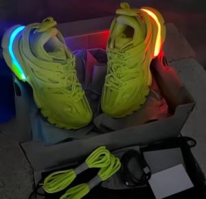 Zapatillas Deportivas con Luces LED, Zapatos Deportivos de Lujo con Diseño de Moda, Zapatos para Caminar con LED - Product Image 5