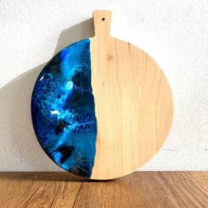 Plateau de service antidérapant rond en résine de bois d'olive pour la cuisine à domicile et le restaurant pour les collations au thé et au café - Product Image 3