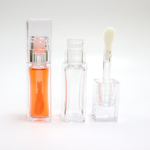 <span class=keywords><strong>Tube</strong></span> de gloss à lèvres carré transparent en PETG personnalisé de 10 ml, <span class=keywords><strong>tube</strong></span> de rouge à lèvres en <span class=keywords><strong>plastique</strong></span> cosmétique de qualité supérieure, avec un grand pinceau applicateur - Product Image 6