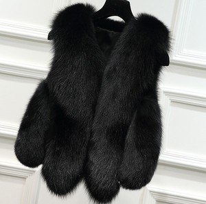 Neue <span class=keywords><strong>Faux</strong></span> Fox Pelz weste für Frauen Lässige kurze Pelzmantel Patchwork Winter Outer Wear für Damen - Product Image 5