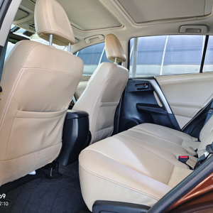 Toyota Rav 4 Rongfang 2015 2.5L Automático 4wd Elite Vehículos de gasolina 5 puertas 5 plazas SUV grande - Product Image 5