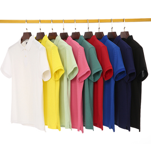 เสื้อโปโลแขนสั้นสีน้ำเงินกรมท่า สีพื้น ระบายอากาศได้ดี ทรงปกติ เสื้อผ้าลำลองสำหรับผู้ชาย - Product Image 4