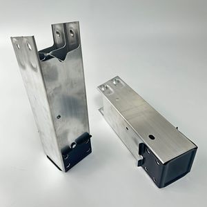 Tesla Model 1 Front Longitudinal Beam Head <b>Bracket</b> 1487461-00-D 148746200F <b>Silver</b> Left And Right - Product Image 1