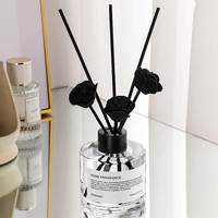 Diffuseur de parfum sans flamme en verre rond noir mat de 100 ml pour la décoration de la maison, avec des bâtonnets fins parfumés en forme de rose