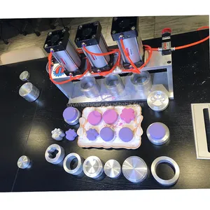 Barra de champú de escritorio múltiple, máquina de prensa de bolas de bomba de baño con 4 moldes, molde con forma de bola cúbica de estrella de corazón personalizado