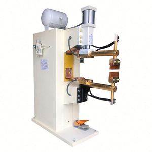 Machine de soudage par points pneumatique industrielle pour l'acier inoxydable, les fils métalliques et les tuyaux thermiques, avec fonction de soudage par points des écrous - Product Image 2