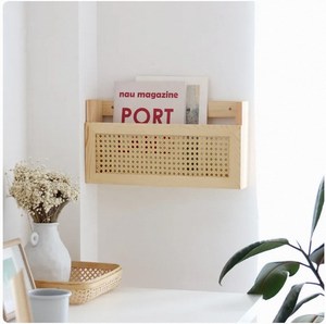 Giá để đồ treo tường hình chữ nhật bằng gỗ chắc chắn, thiết kế hiện đại sang trọng cho phòng khách gia đình. - Product Image 2