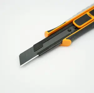 Pemotong pisau utilitas jepret 18mm fungsi ganda paduan seng tugas berat kualitas tinggi