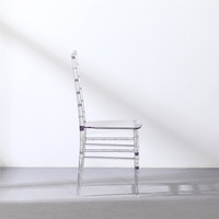 Vente en gros de chaises de banquet Napoléon Typhani en acrylique transparent rembourré Chiavari avec coussin pour location de mariage